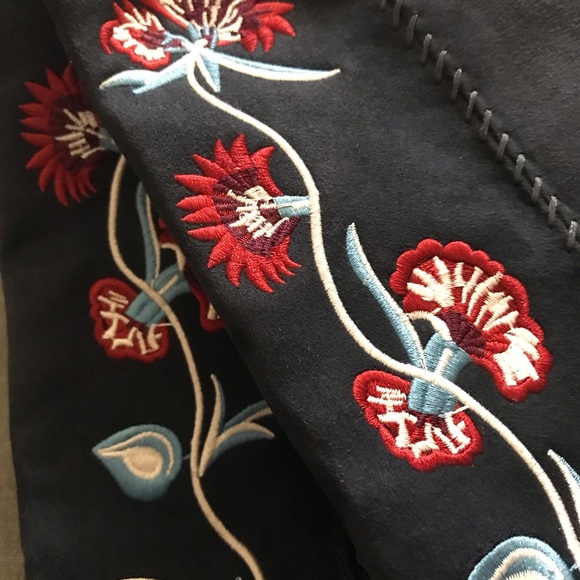 Carlos Santana Embroidered Boots - Picture 6 of 7